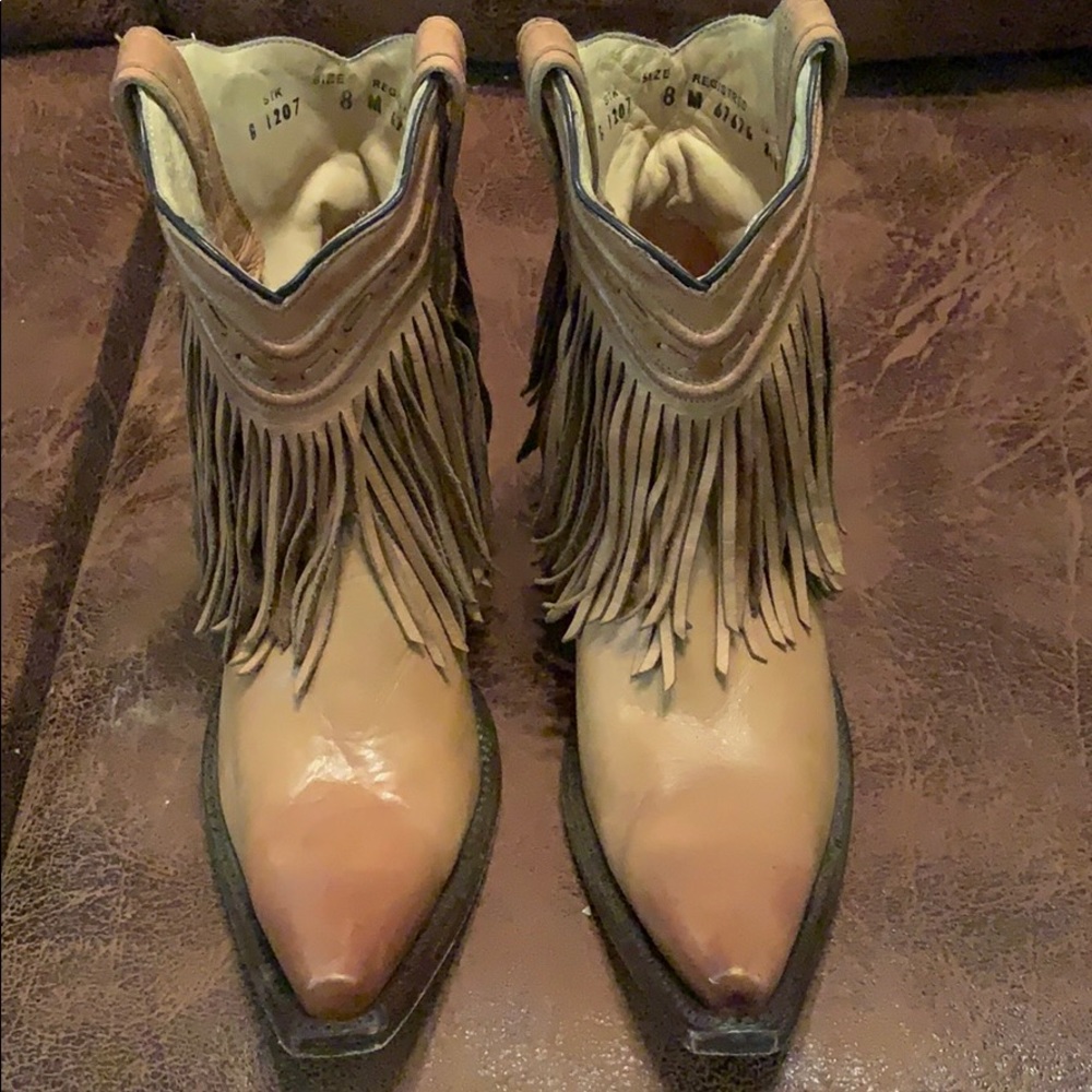 Corral whip stitch bootie